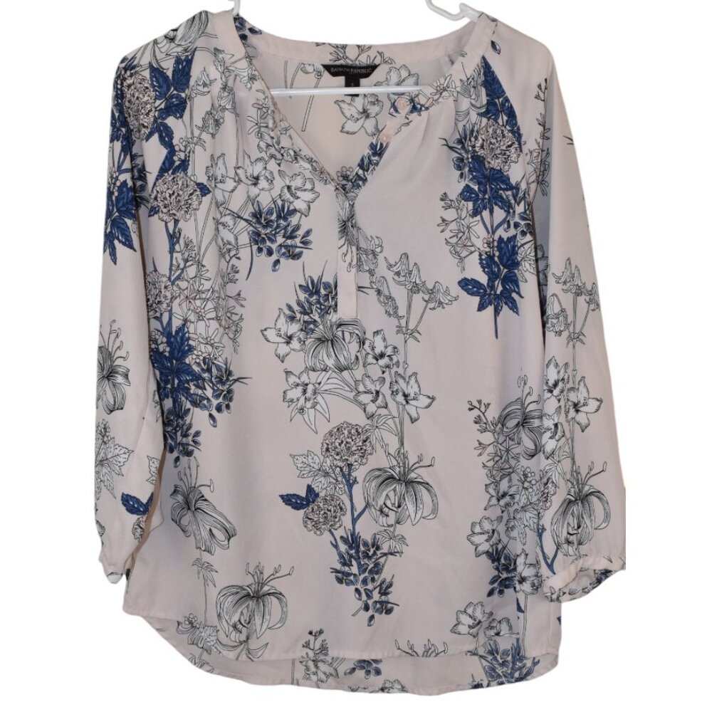 Banana Republic Floral Lightweight Henley Blouse Career Wear Business Casual - S